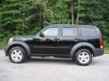 Black - Nitro SXT 4x4 Photo No. 6