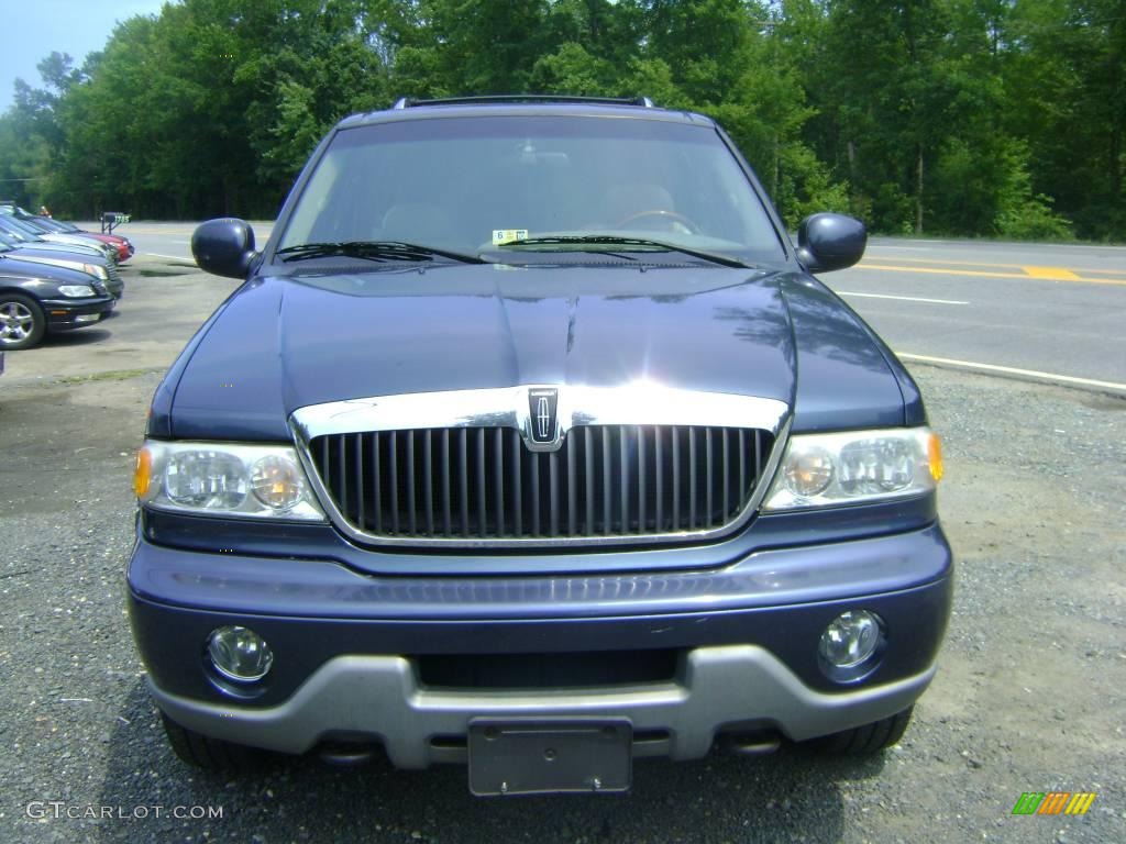 Charcoal Blue Metallic Lincoln Navigator