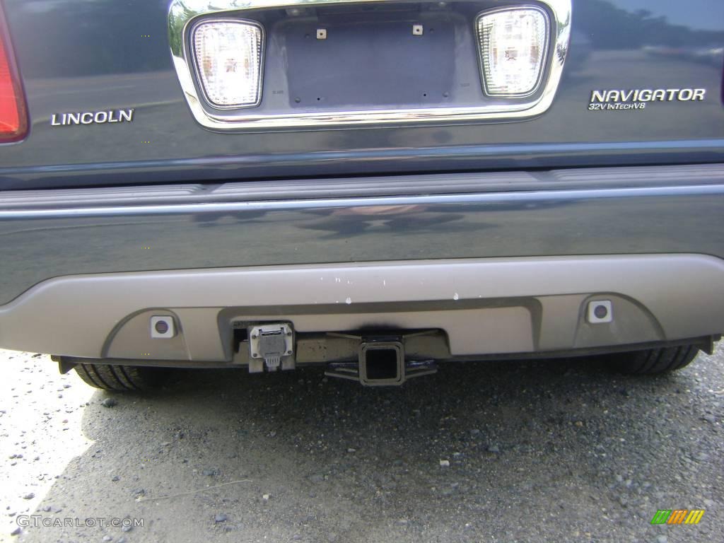 2001 Navigator 4x4 - Charcoal Blue Metallic / Medium Parchment photo #26