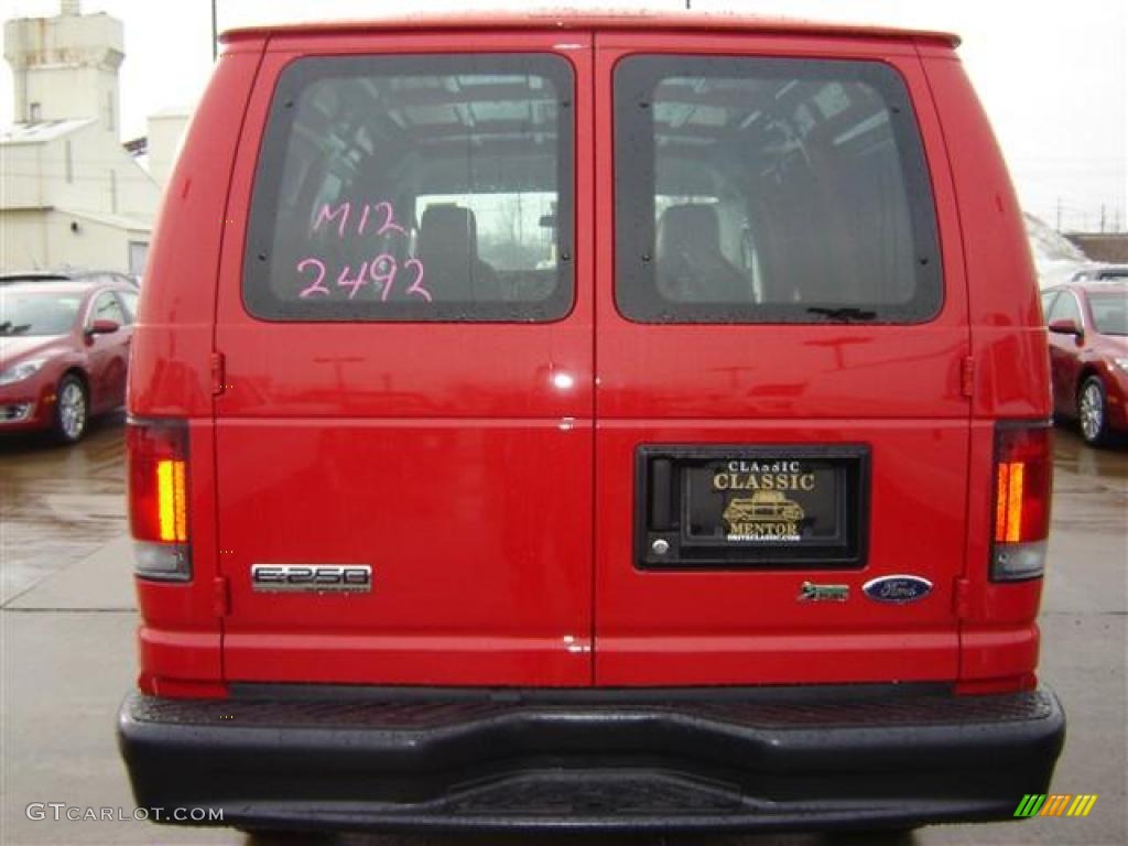 2009 E Series Van E250 Super Duty Cargo - Red / Medium Flint photo #8