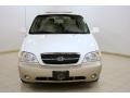 2005 Clear White Kia Sedona EX  photo #2