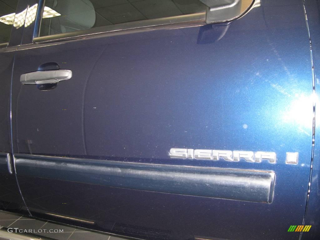2007 Sierra 1500 SLE Crew Cab 4x4 - Deep Blue Metallic / Dark Titanium/Light Titanium photo #12