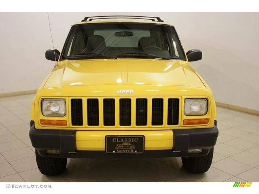 2001 Cherokee Sport 4x4 - Solar Yellow / Agate photo #2