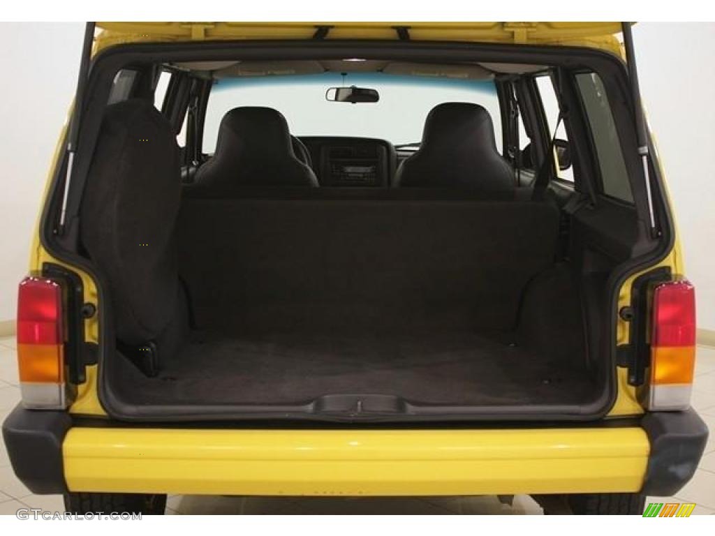 2001 Cherokee Sport 4x4 - Solar Yellow / Agate photo #17