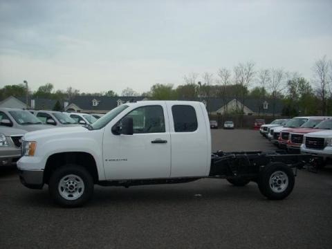 2009 GMC Sierra 2500HD Work Truck Extended Cab 4x4 Chassis Data, Info and Specs