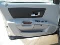 2006 Light Platinum Cadillac SRX V6  photo #29