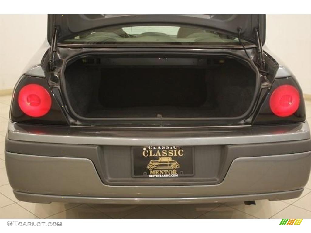 2005 Impala  - Medium Gray Metallic / Medium Gray photo #17