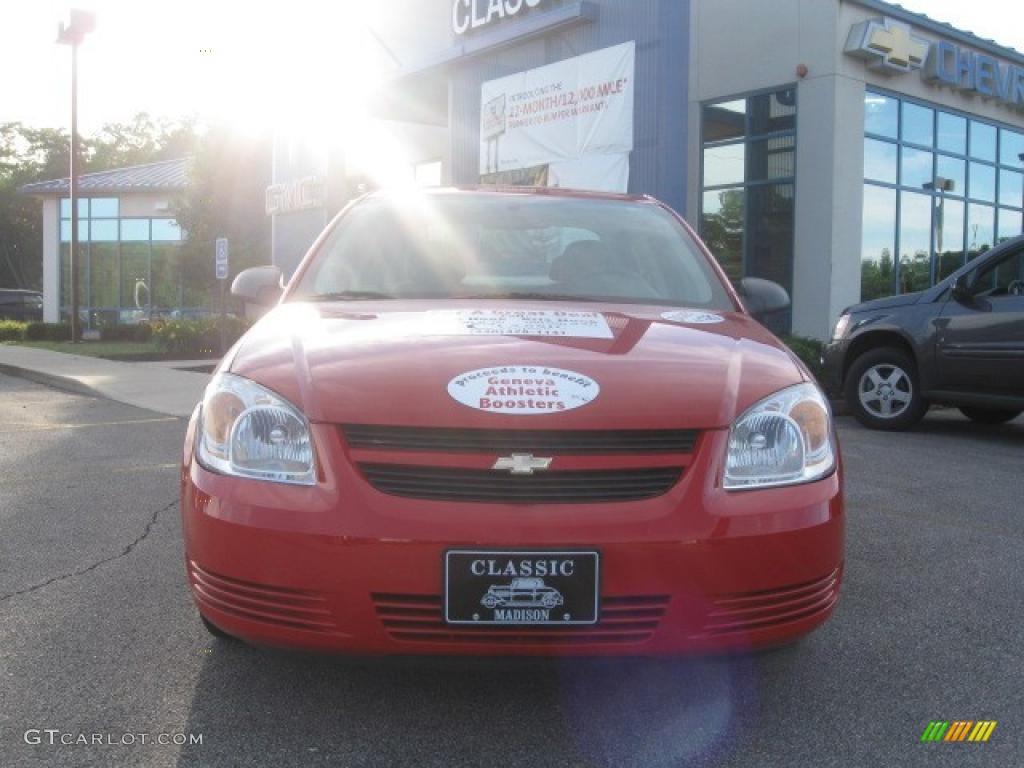 2006 Cobalt LS Sedan - Victory Red / Gray photo #2