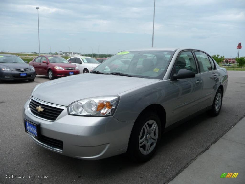 2007 Malibu LS Sedan - Silverstone Metallic / Titanium Gray photo #8