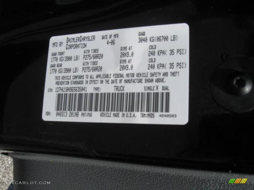 2006 Ram 1500 SLT Quad Cab 4x4 - Brilliant Black Crystal Pearl / Medium Slate Gray photo #41
