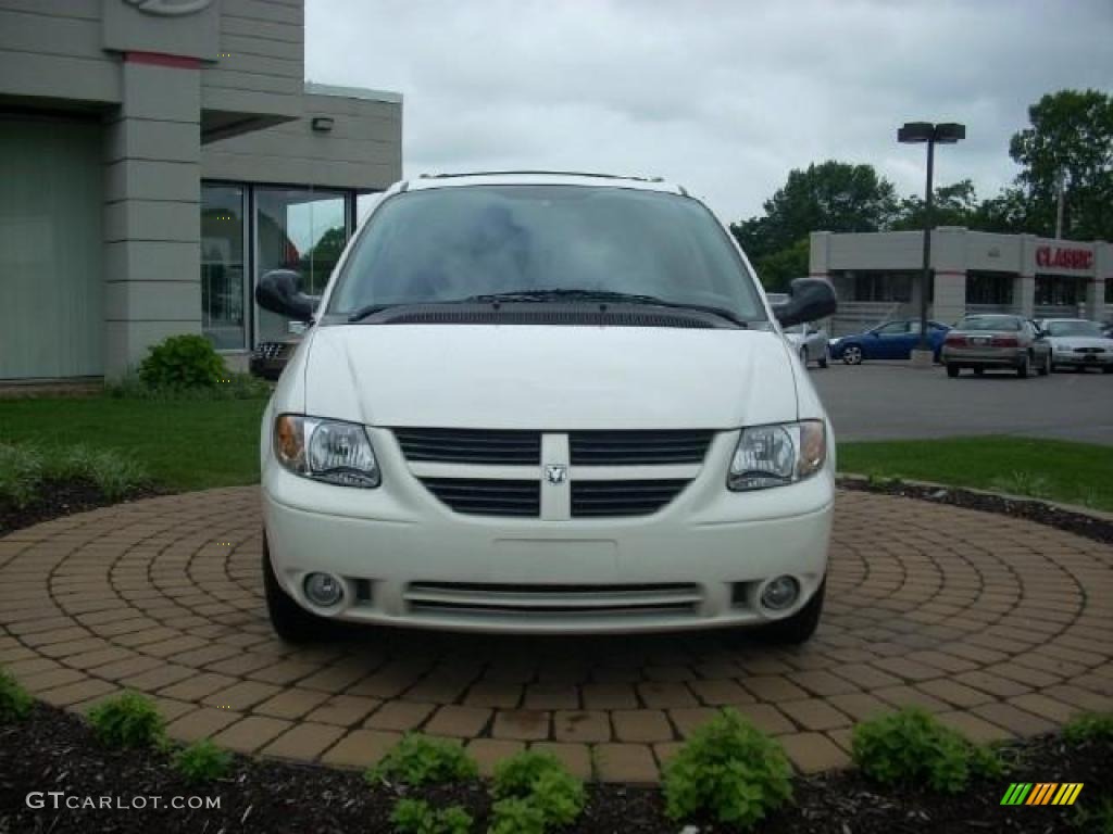 2007 Grand Caravan SXT - Stone White / Medium Slate Gray photo #3