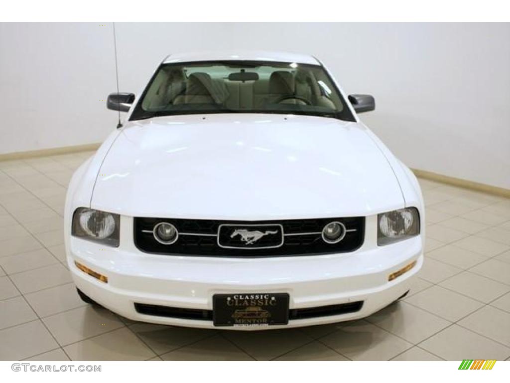 2006 Mustang V6 Premium Coupe - Performance White / Light Parchment photo #2
