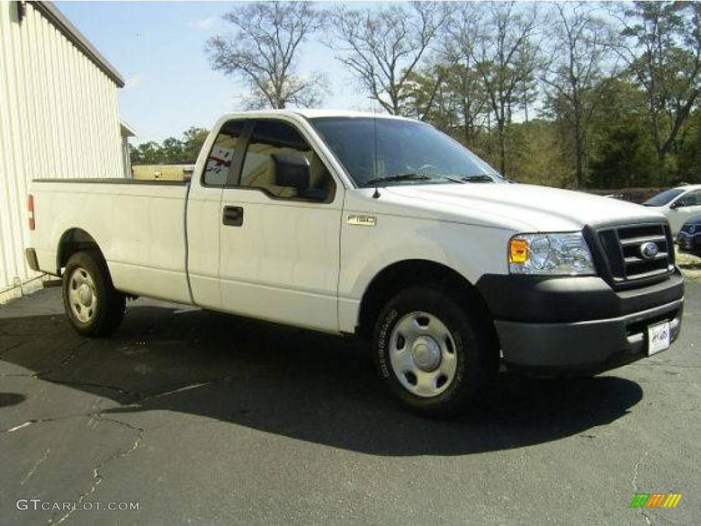2006 F150 XL Regular Cab - Oxford White / Medium/Dark Flint photo #2