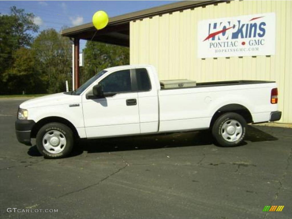 2006 F150 XL Regular Cab - Oxford White / Medium/Dark Flint photo #3