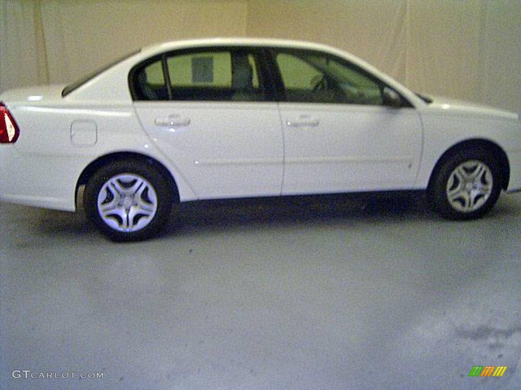 2008 Malibu Classic LS Sedan - White / Titanium Gray photo #8