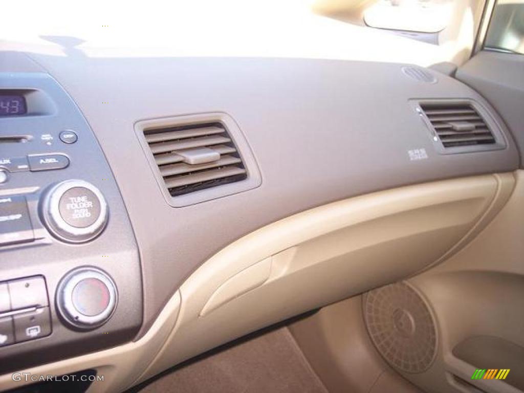 2007 Civic LX Sedan - Borrego Beige Metallic / Ivory photo #18