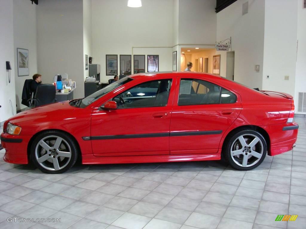 2004 S60 R AWD - Ruby Red Metallic / Nordkap Black/Blue R Metallic photo #2