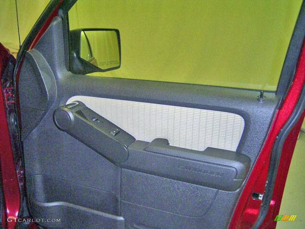 2008 Explorer XLT - Redfire Metallic / Black/Stone photo #18