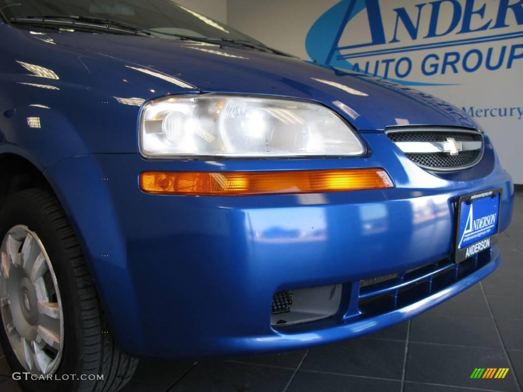 2004 Aveo Sedan - Bright Blue Metallic / Gray photo #9