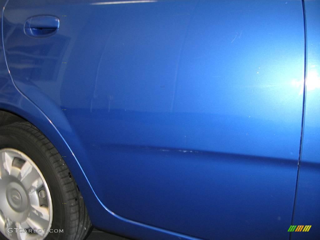 2004 Aveo Sedan - Bright Blue Metallic / Gray photo #13