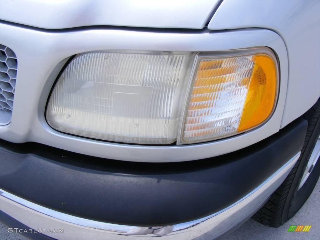 1999 F150 XLT Extended Cab - Silver Metallic / Medium Graphite photo #10
