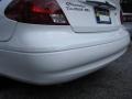 2003 Vibrant White Ford Taurus SEL  photo #17