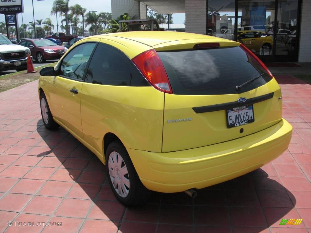 2005 Focus ZX3 S Coupe - Egg Yolk Yellow / Charcoal/Charcoal photo #3