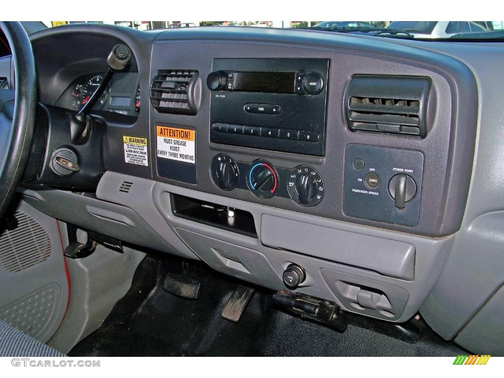 2005 F350 Super Duty XL Regular Cab Chassis Stake Truck - Red / Medium Flint photo #18