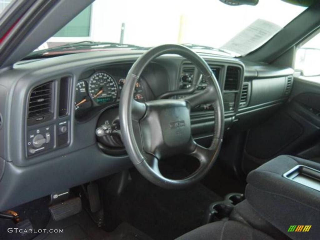 2002 Sierra 1500 SLE Extended Cab - Fire Red / Graphite photo #5