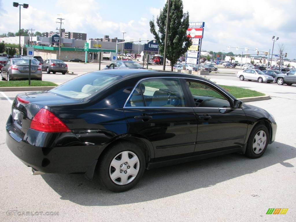 2006 Accord LX Sedan - Nighthawk Black Pearl / Ivory photo #5