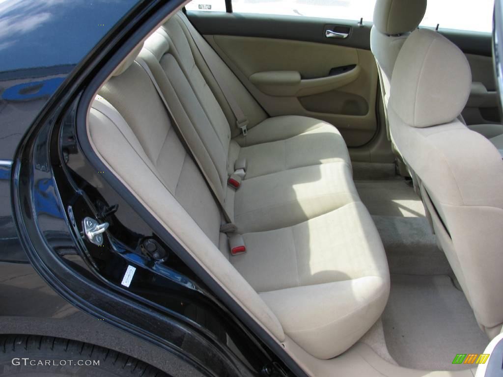 2006 Accord LX Sedan - Nighthawk Black Pearl / Ivory photo #10
