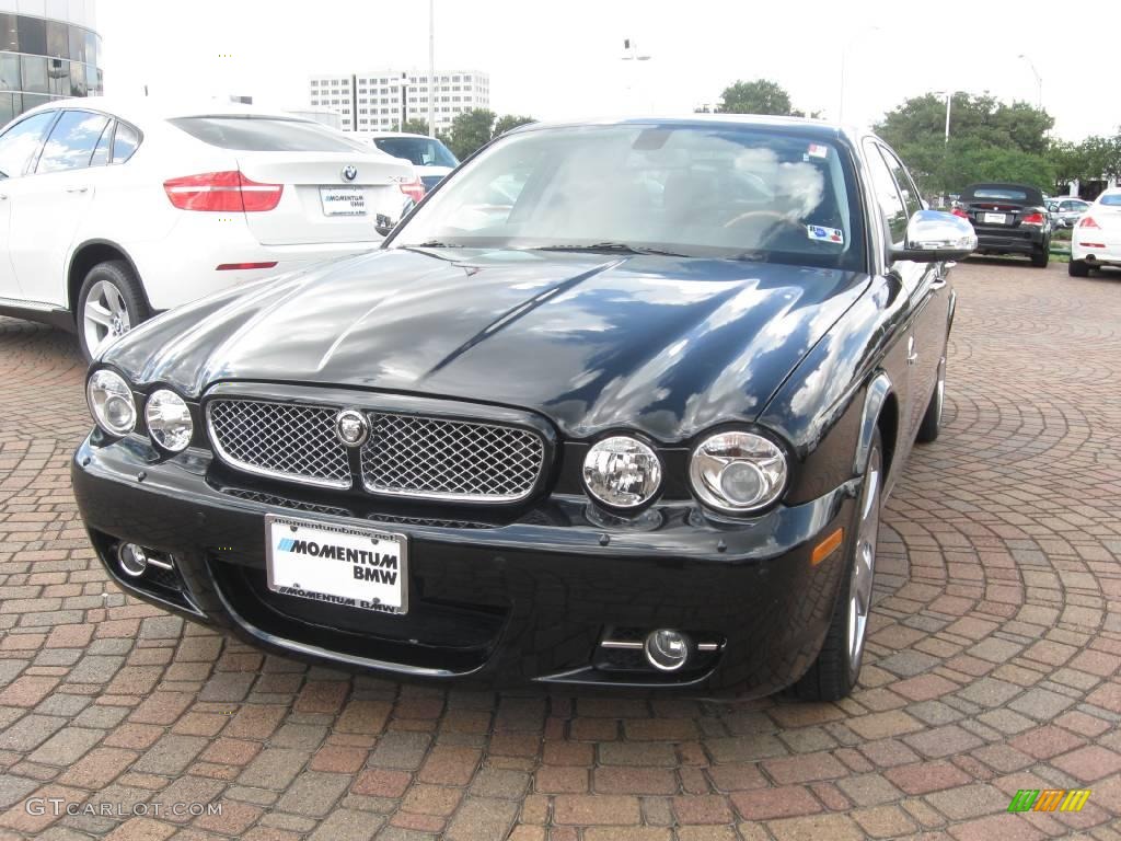 2009 XJ Vanden Plas - Ultimate Black / Charcoal/Charcoal photo #3