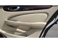Porcelain White - XJ XJ8 L Photo No. 22