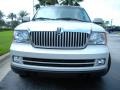 2005 Cashmere Tri Coat Lincoln Navigator Luxury 4x4  photo #3