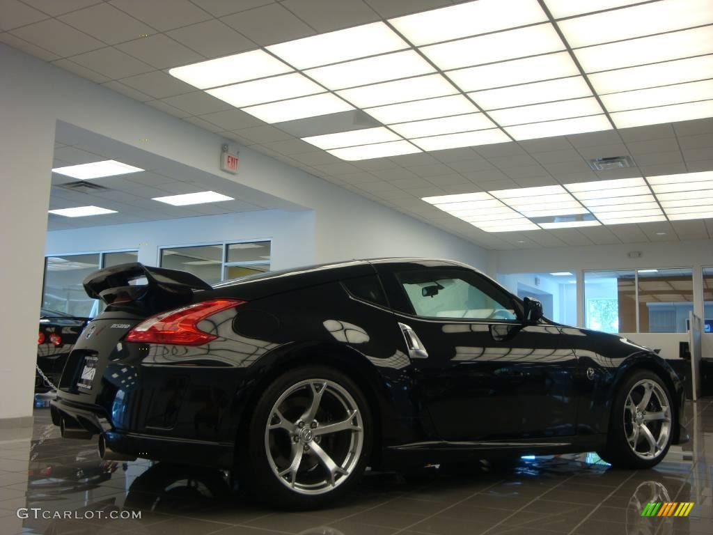2009 370Z NISMO Coupe - Magnetic Black / NISMO Black/Red photo #11