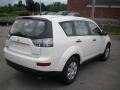 Diamond White Pearl - Outlander ES Photo No. 10