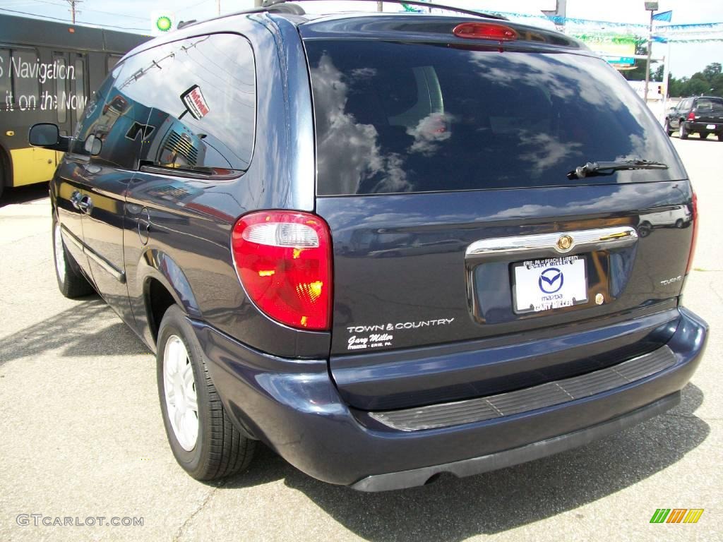 2007 Town & Country Touring - Modern Blue Pearl / Medium Slate Gray photo #3