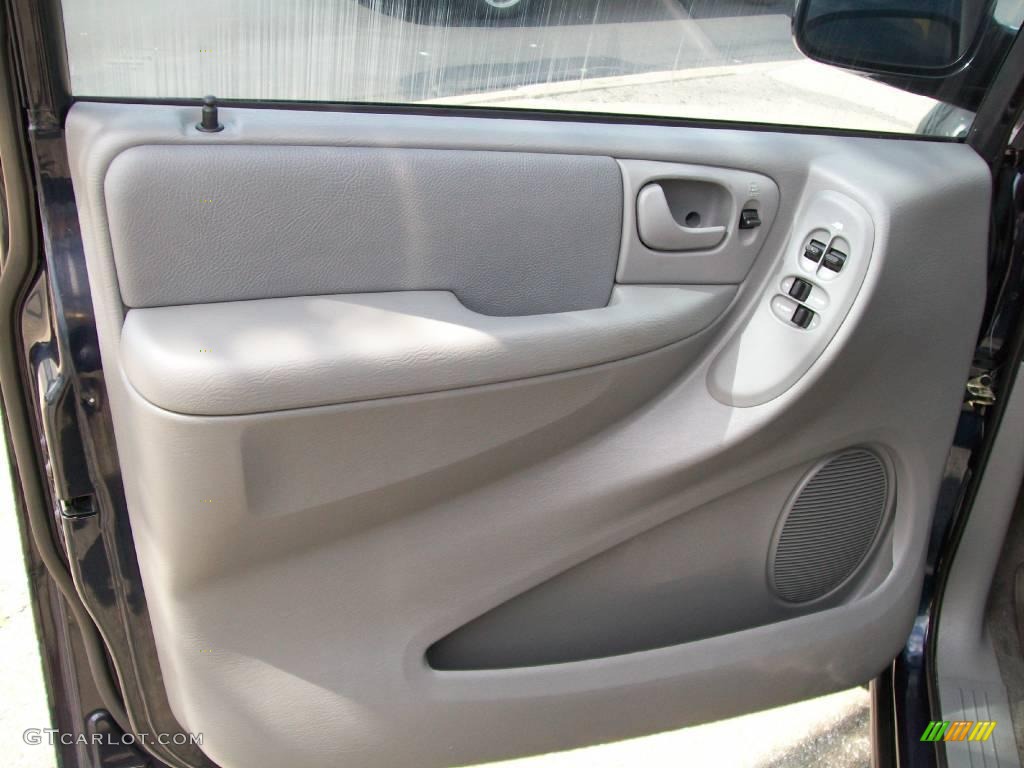2007 Town & Country Touring - Modern Blue Pearl / Medium Slate Gray photo #10