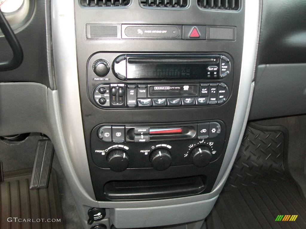 2007 Town & Country Touring - Modern Blue Pearl / Medium Slate Gray photo #14