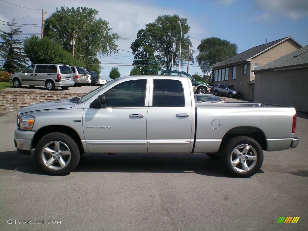 2006 Ram 1500 SLT Quad Cab 4x4 - Bright Silver Metallic / Medium Slate Gray photo #8