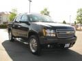 Black - Avalanche LTZ 4WD Photo No. 3