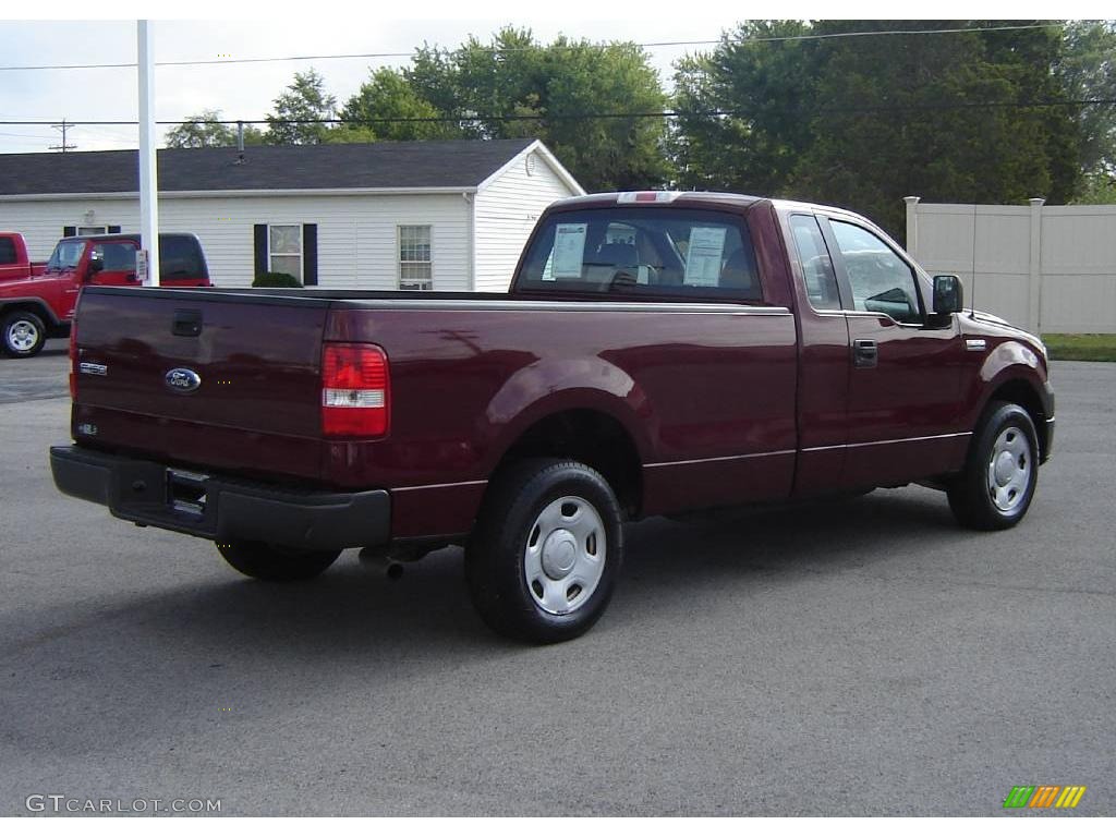 2006 F150 XL Regular Cab - Dark Toreador Red Metallic / Medium/Dark Flint photo #5