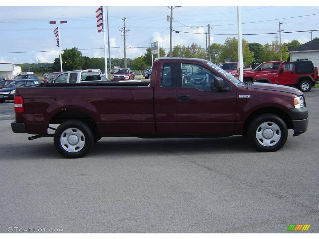 2006 F150 XL Regular Cab - Dark Toreador Red Metallic / Medium/Dark Flint photo #6