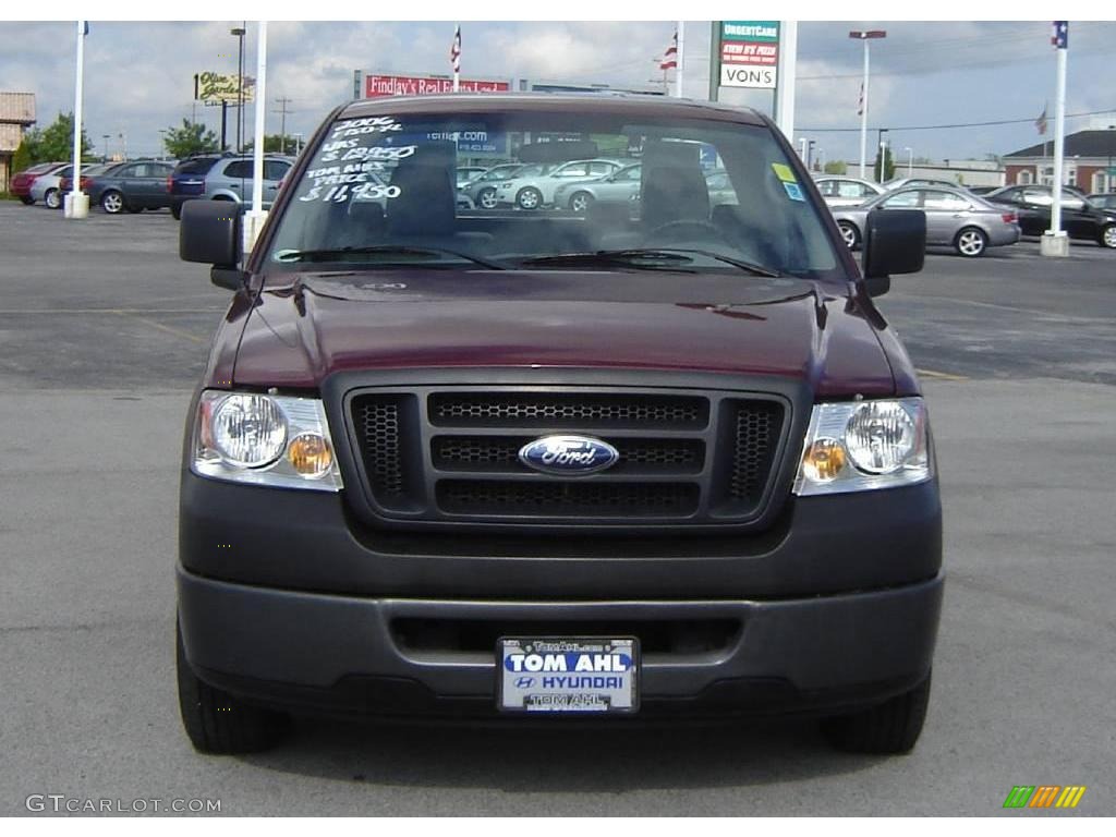 2006 F150 XL Regular Cab - Dark Toreador Red Metallic / Medium/Dark Flint photo #8