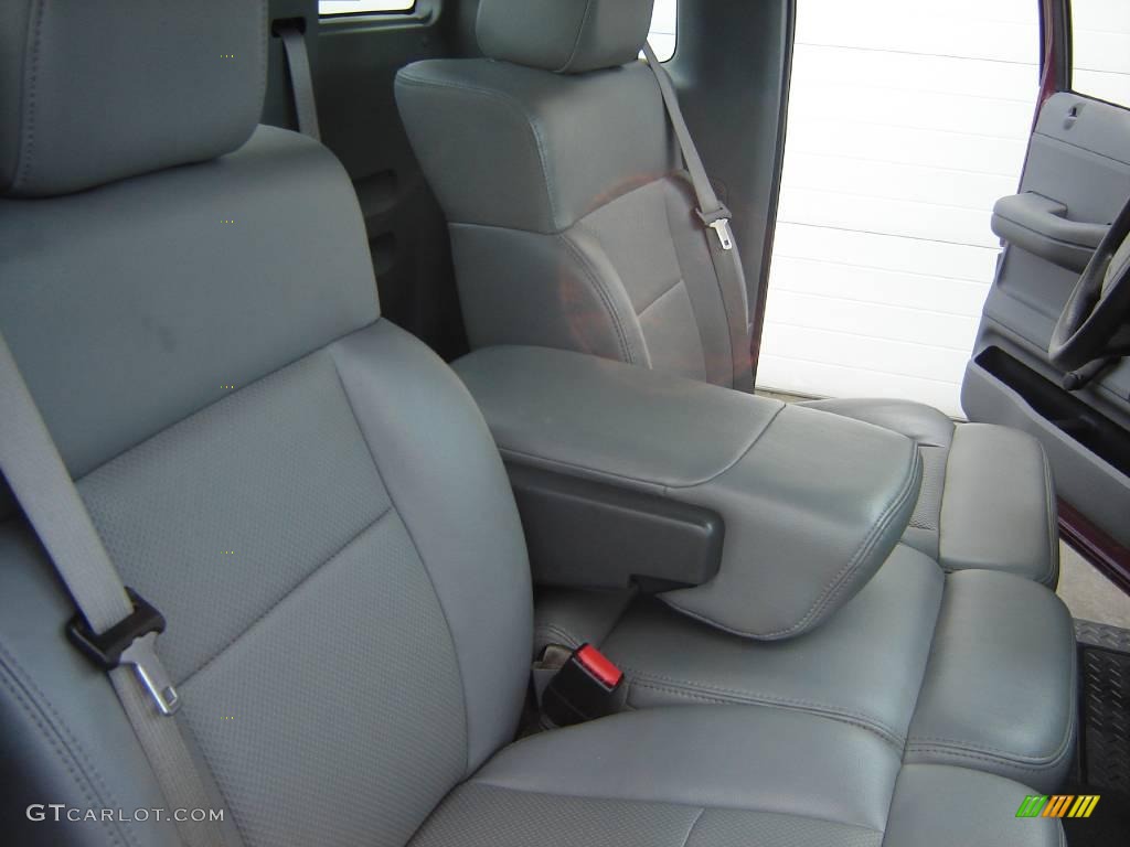 2006 F150 XL Regular Cab - Dark Toreador Red Metallic / Medium/Dark Flint photo #10