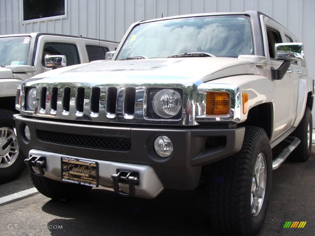 Boulder Gray Metallic Hummer H3