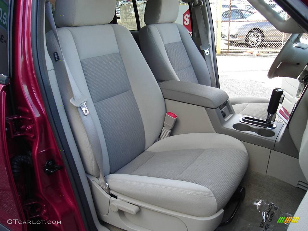 2006 Explorer XLT 4x4 - Redfire Metallic / Stone photo #13