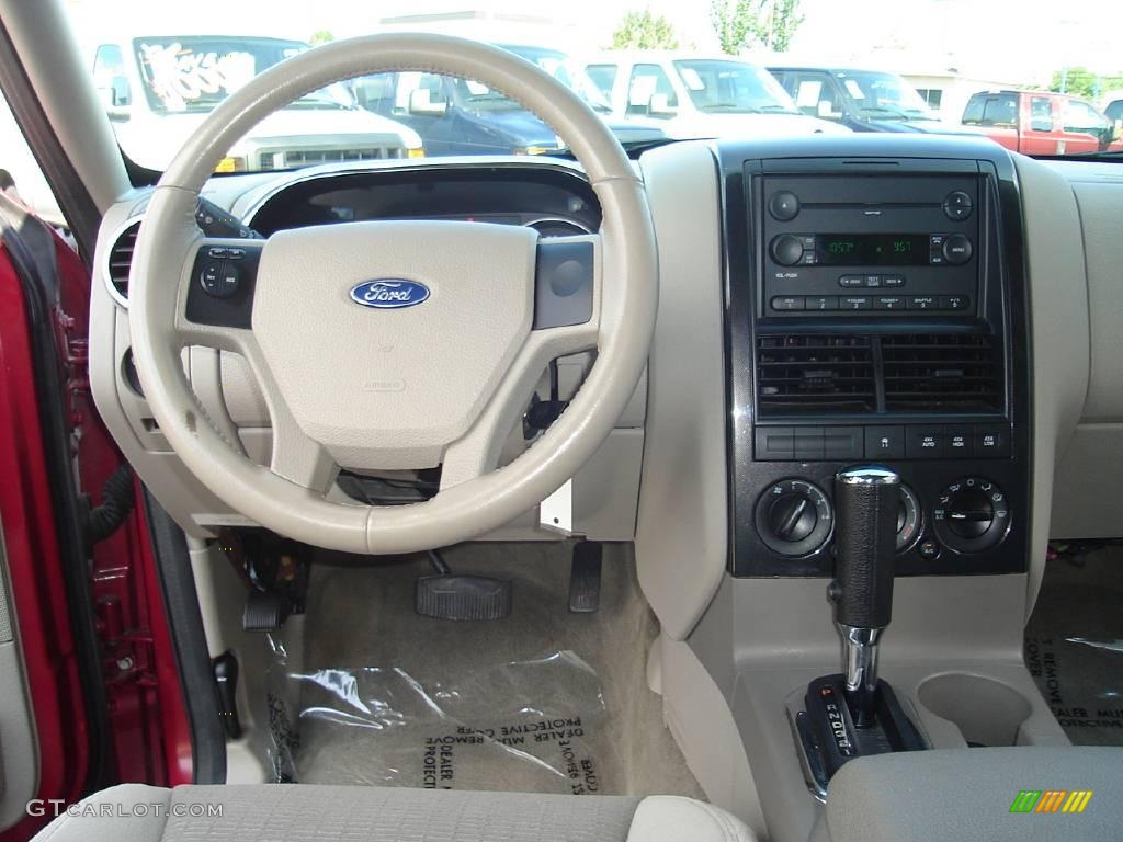 2006 Explorer XLT 4x4 - Redfire Metallic / Stone photo #17