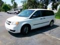 2008 Stone White Dodge Grand Caravan SE  photo #15