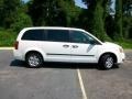 2008 Stone White Dodge Grand Caravan SE  photo #18